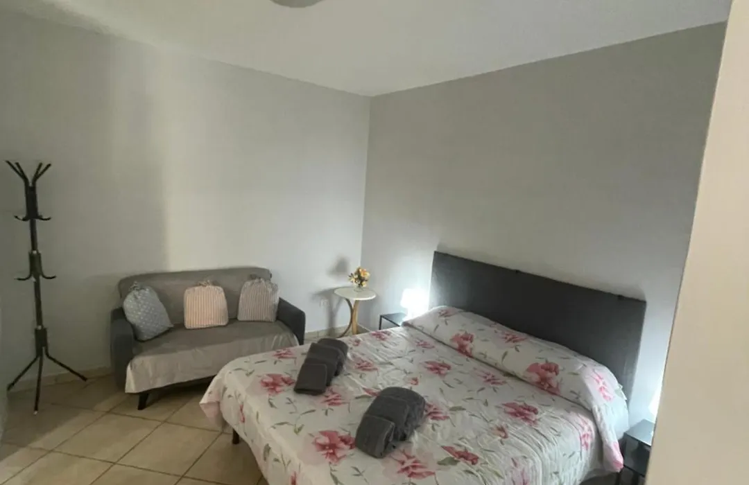 Annarella Home-1